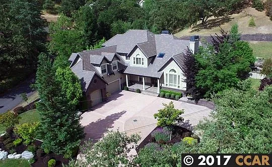 139 Dean Rd photo 1