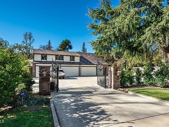 4th image of 566 Meadow Grove St