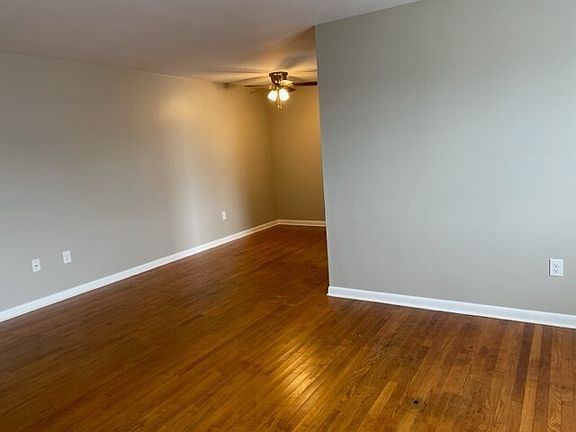 3rd image of 930 McGuire Rd #11252355