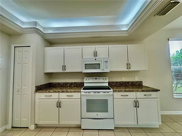 1345 Henley St #707 — Photo 13