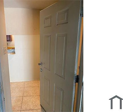 3rd image of 8034 Antoine Dr APT 223