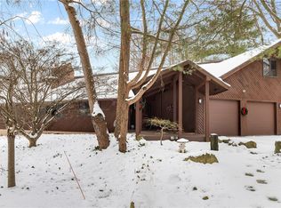 1551 Cranberry Pond Trl, Victor, NY 14564