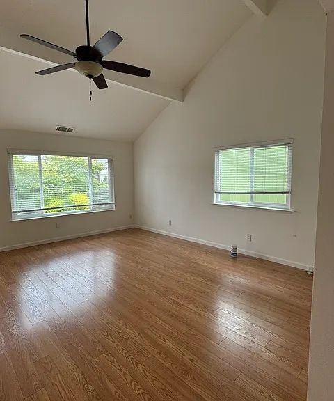 1748 Shelley Dr — Photo 8