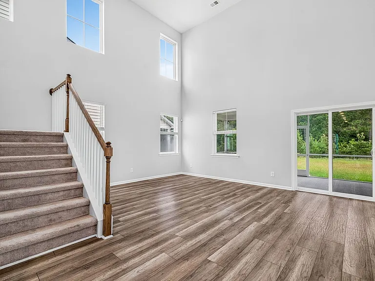 518 Yellow Leaf Ln — Photo 13