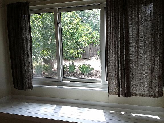 LR window seat