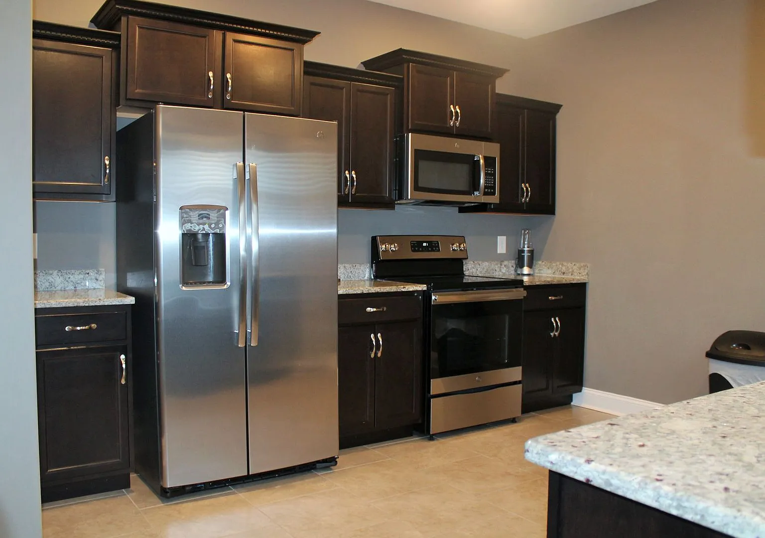256 Azalea Dr. Oak Grove, KY 42262 - Showings Start 7/21 — Photo 4