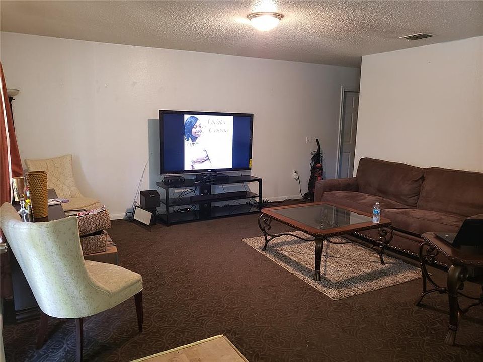 2nd image of 7943 Trojan St