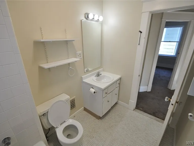 9 Wellington Rd — Photo 21
