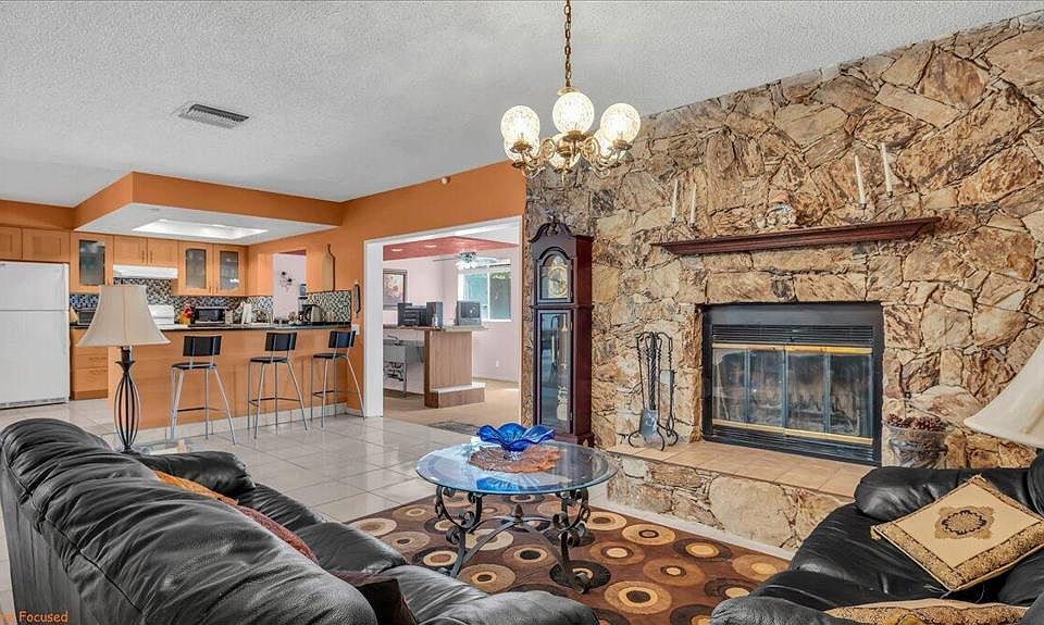 1st image of 13280 West Dr