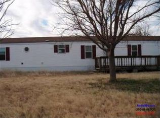 108 9th St SW, Childress, TX 79201