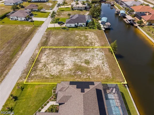 1628 NW 38th Pl, Cape Coral, FL 33993