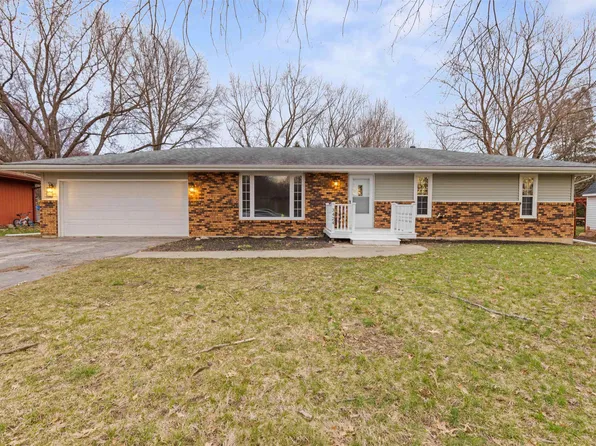 3424 Cavendish Dr, Rockford, IL 61109