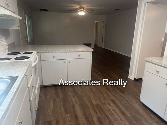 4th image of 715 NW 36th St