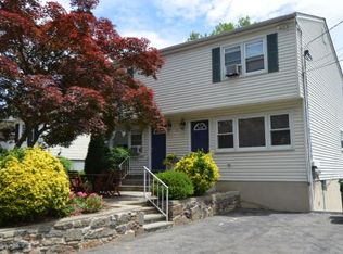 55 Chapel St #B, Greenwich, CT 06831