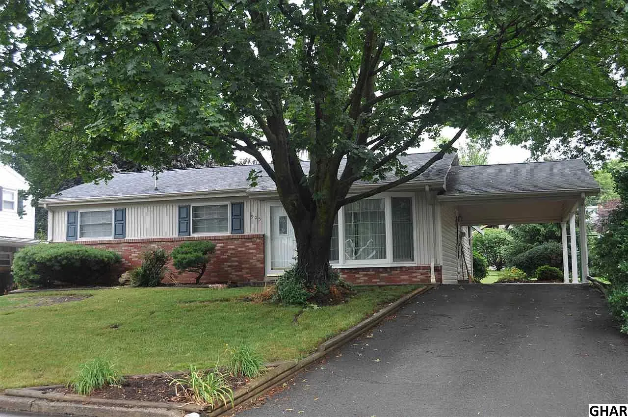 905 Meadow Ln photo 1