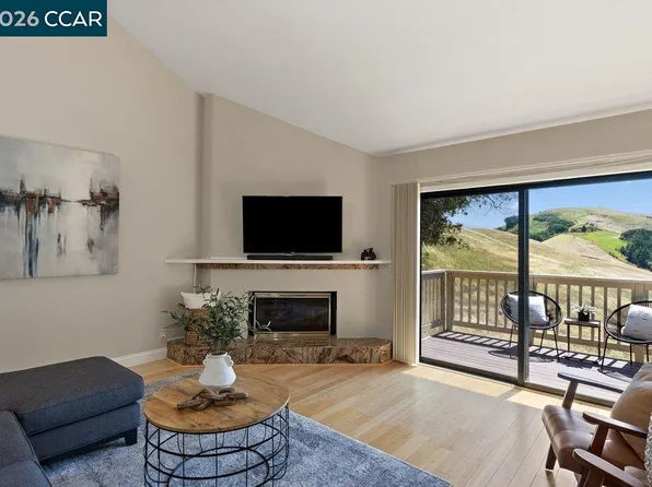 1803 Lamplight Ct, Walnut Creek, CA 94597