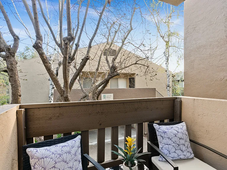 Plum Orchard Apartments — Photo 33
