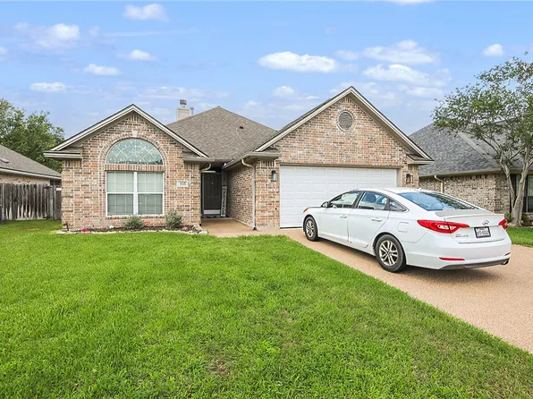 335 Robelmont Dr, College Station, TX 77845