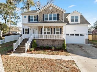 18 Riverview Dr, Hampton, VA 23669