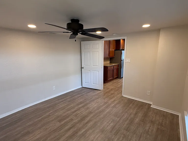 4200 Bonita Dr #A — Photo 10