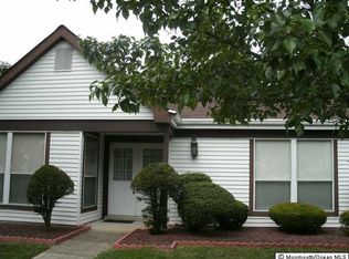 815 Liverpool Cir #B, Manchester Township, NJ 08759