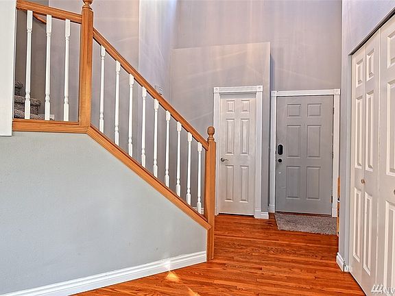 3rd image of 8306 76th Ave NE