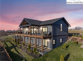 92 Grouseberry Dr, Banner Elk, NC 28604