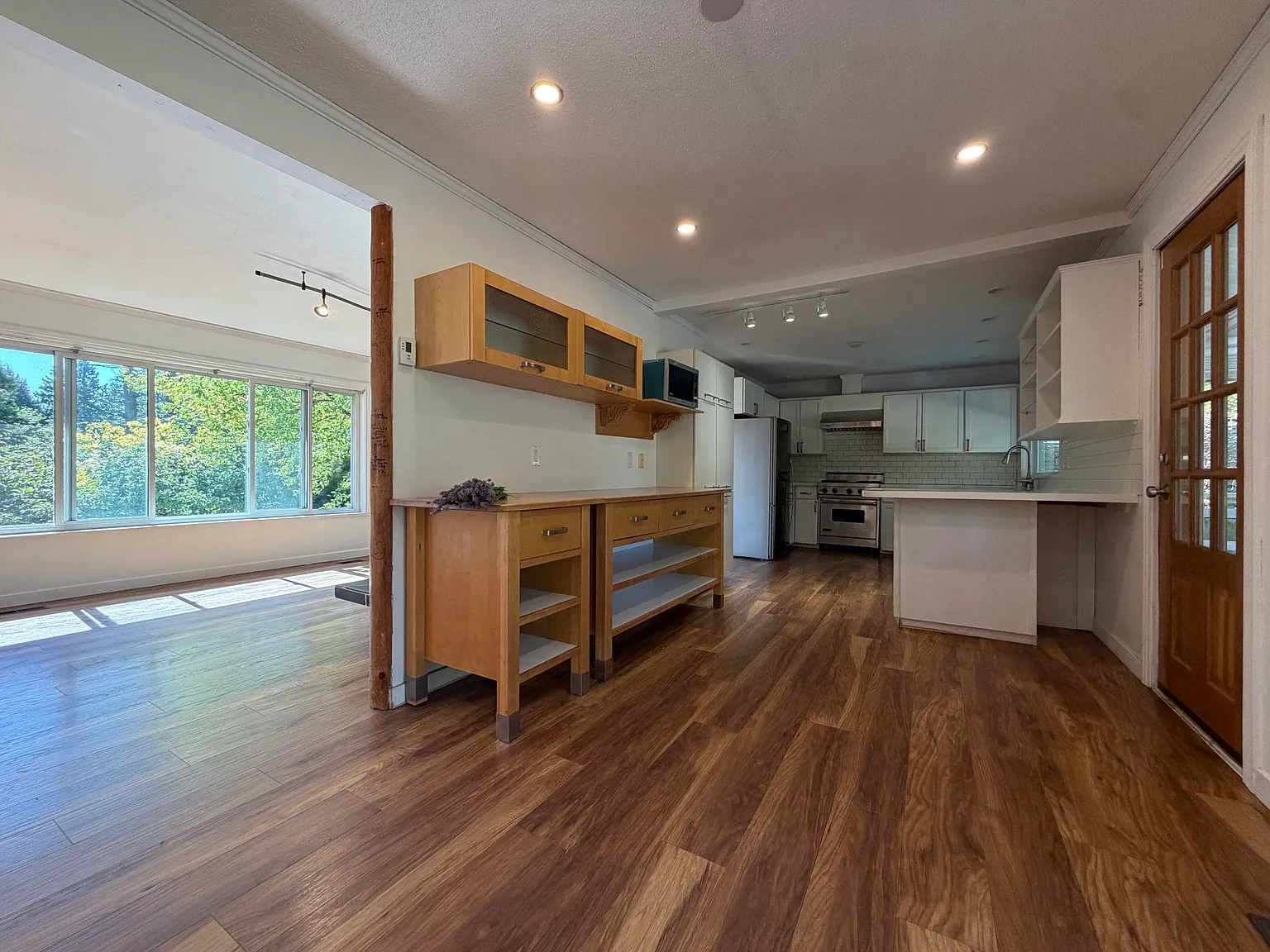 4 bed, 2800 sqft, $3,500 — Photo 1
