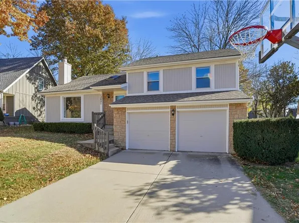12021 S Hagan St, Olathe, KS 66062