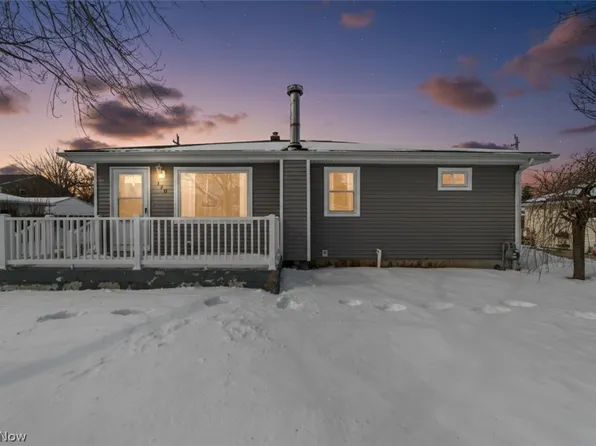 128 Oakwood Dr, Avon Lake, OH 44012