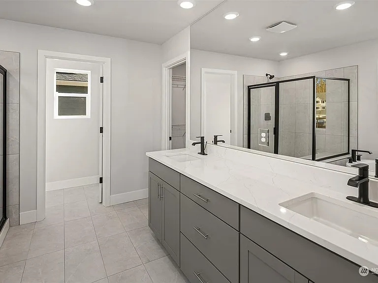 5412 Century Pl NE — Photo 17
