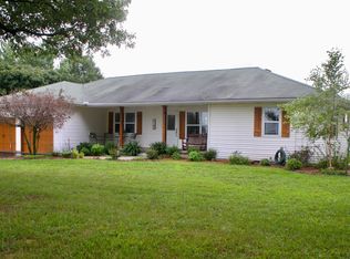 2168 E Chestnut St, Carthage, MO 64836