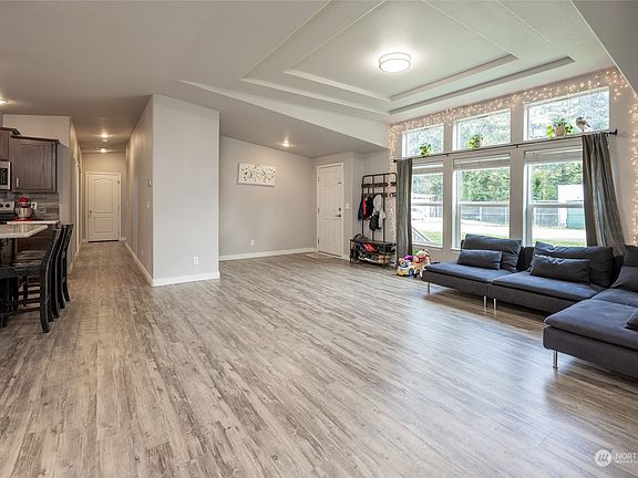 4th image of 11516 51st Avenue Ct E