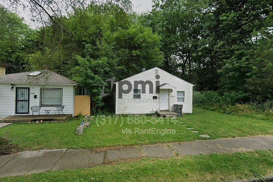 2nd image of 2818 N Dearborn St