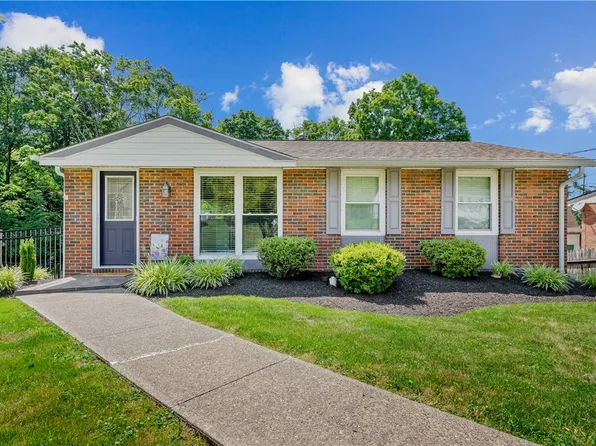 590 Butterfield Dr, Irwin, PA 15642