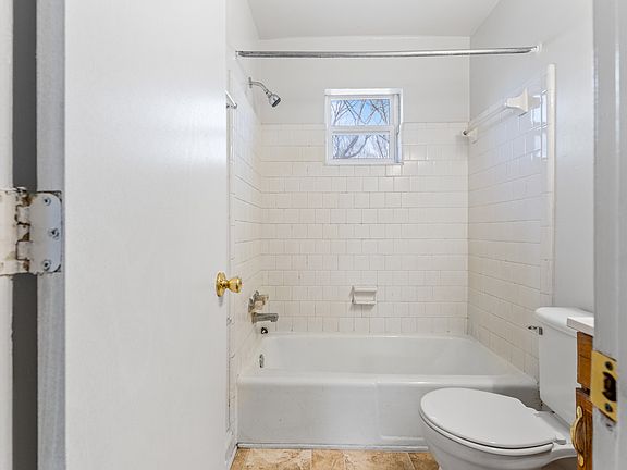 3rd image of 3616 Old Buckingham Rd #D