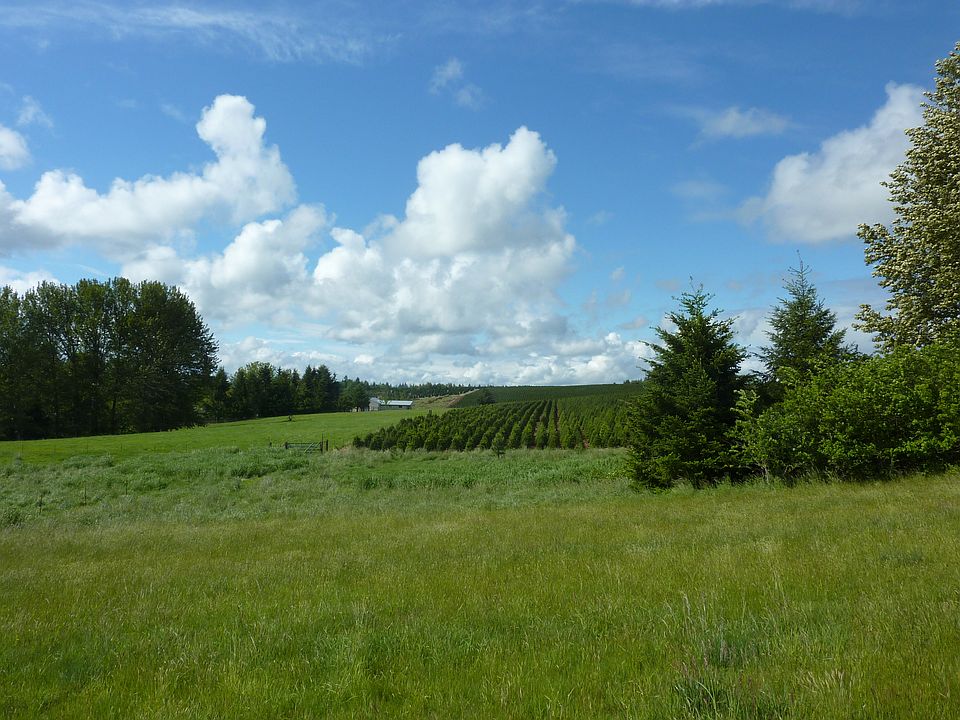 2nd image of 3964 Crooked Finger Rd NE