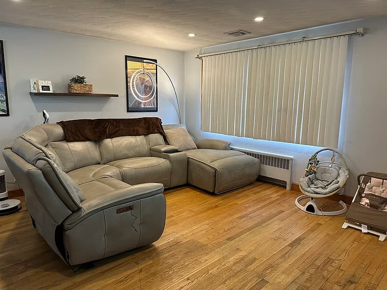 3 Melo Rd #3 — Photo 6