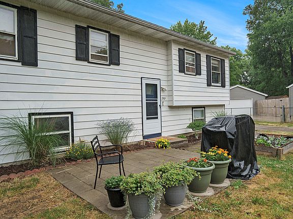 2nd image of 2301 Ashton Ave
