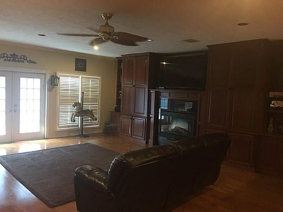 5th image of 209 Driftwood Dr