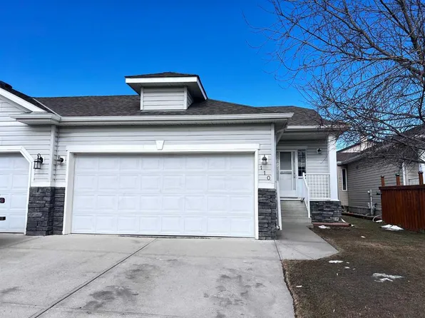 110 W Creek Bay, Chestermere, AB T1X 1K7
