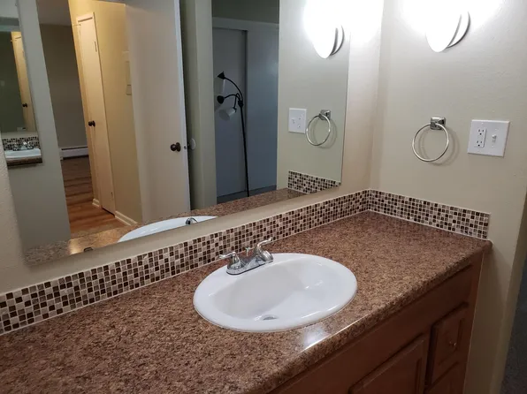2855 S Monaco Pkwy APT 3-107, Denver, CO 80222
