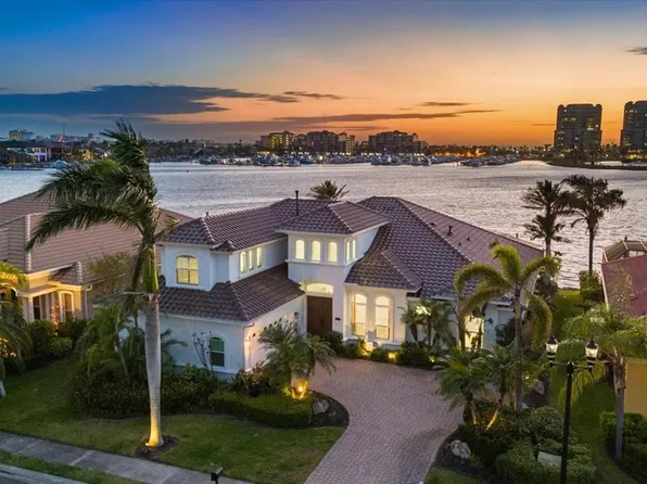 125 12th Ave E, Palmetto, FL 34221