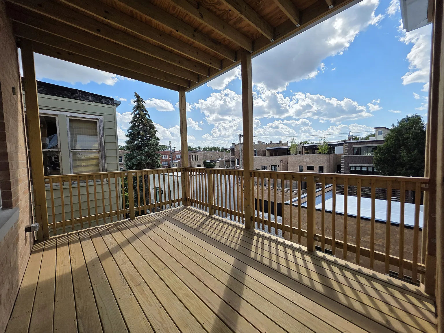 3 bed, 1200 sqft, $4,450 — Photo 1
