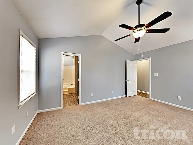 7226 Amarillo Dr — Photo 9