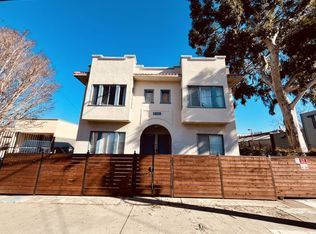 49th St-520, Oakland, CA 94609