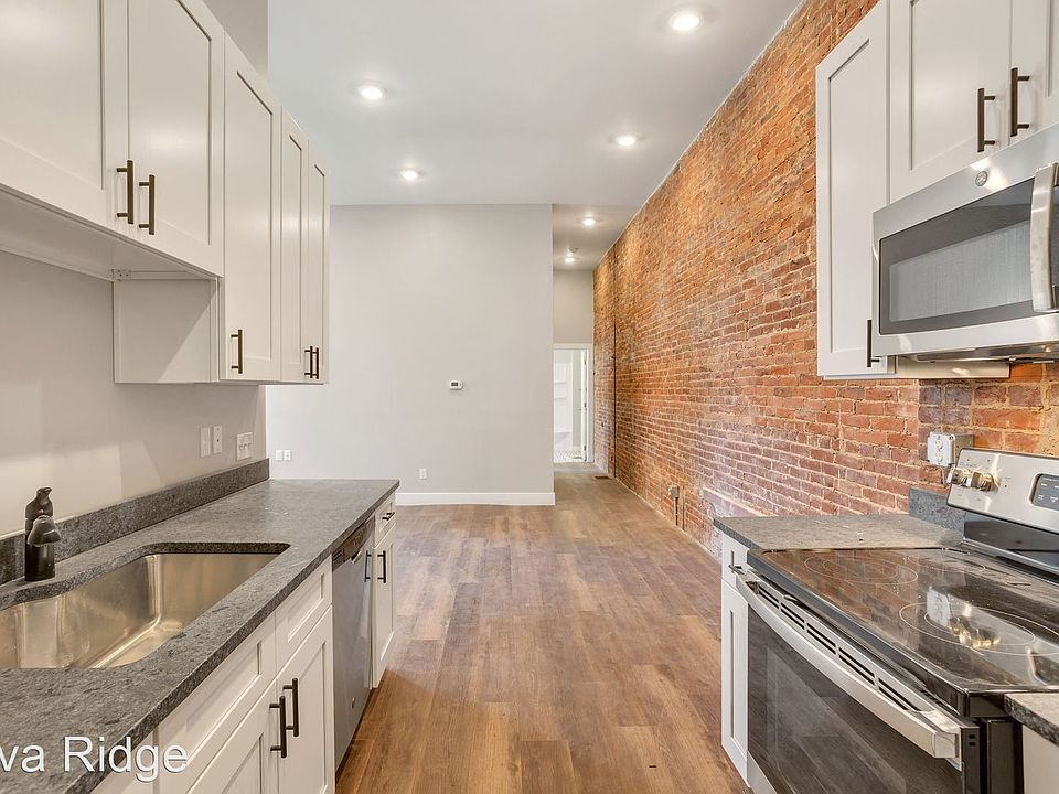 1st image of 1220 Sheffield St #1C