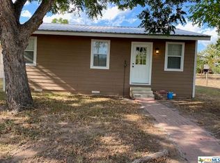 114 Martin St, Luling, TX 78648