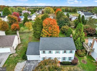 871 Sherman Dr, Gettysburg, PA 17325