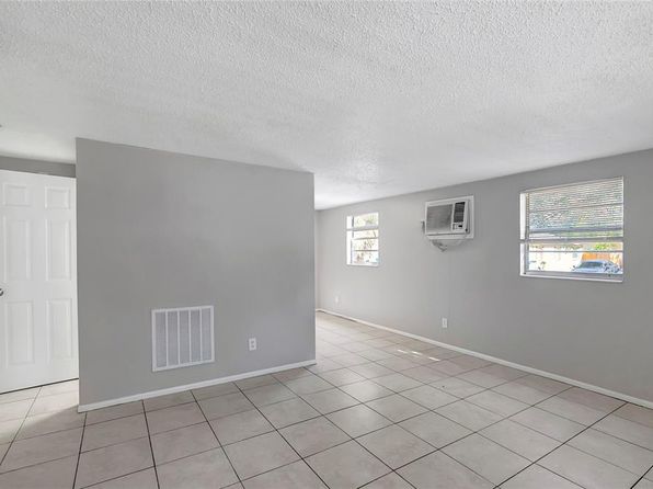 tampa-florida-82036463 picture